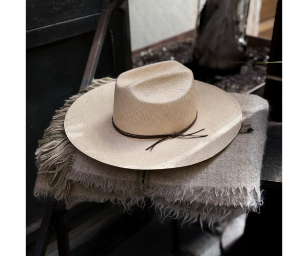 CAPPELLO IN PAGLIA