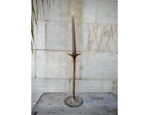 Candeliere in ferro battuto dal fusto sottile     (H 41 cm)