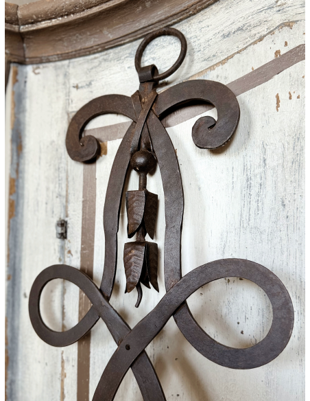 Candelabro da parete in ferro battuto