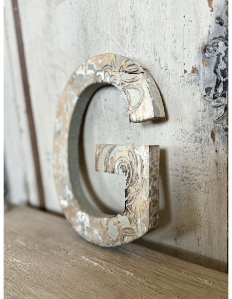 Lettera “G” in legno da parete