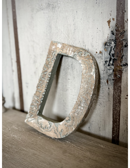 Lettera “D” in legno da parete