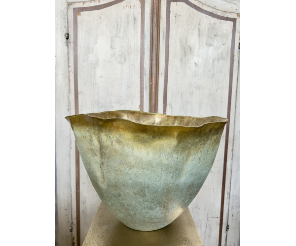 Vaso scultoreo in alluminio effetto...